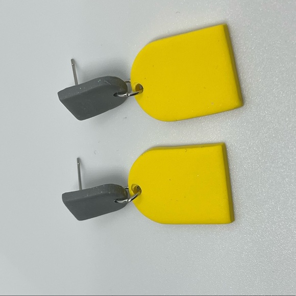 NWT Yellow Handmade Earrings - Picture 6 of 7